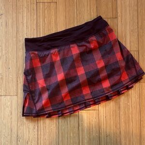 Lululemon Athletica Pace Setter Red and Black Plaid Skirt